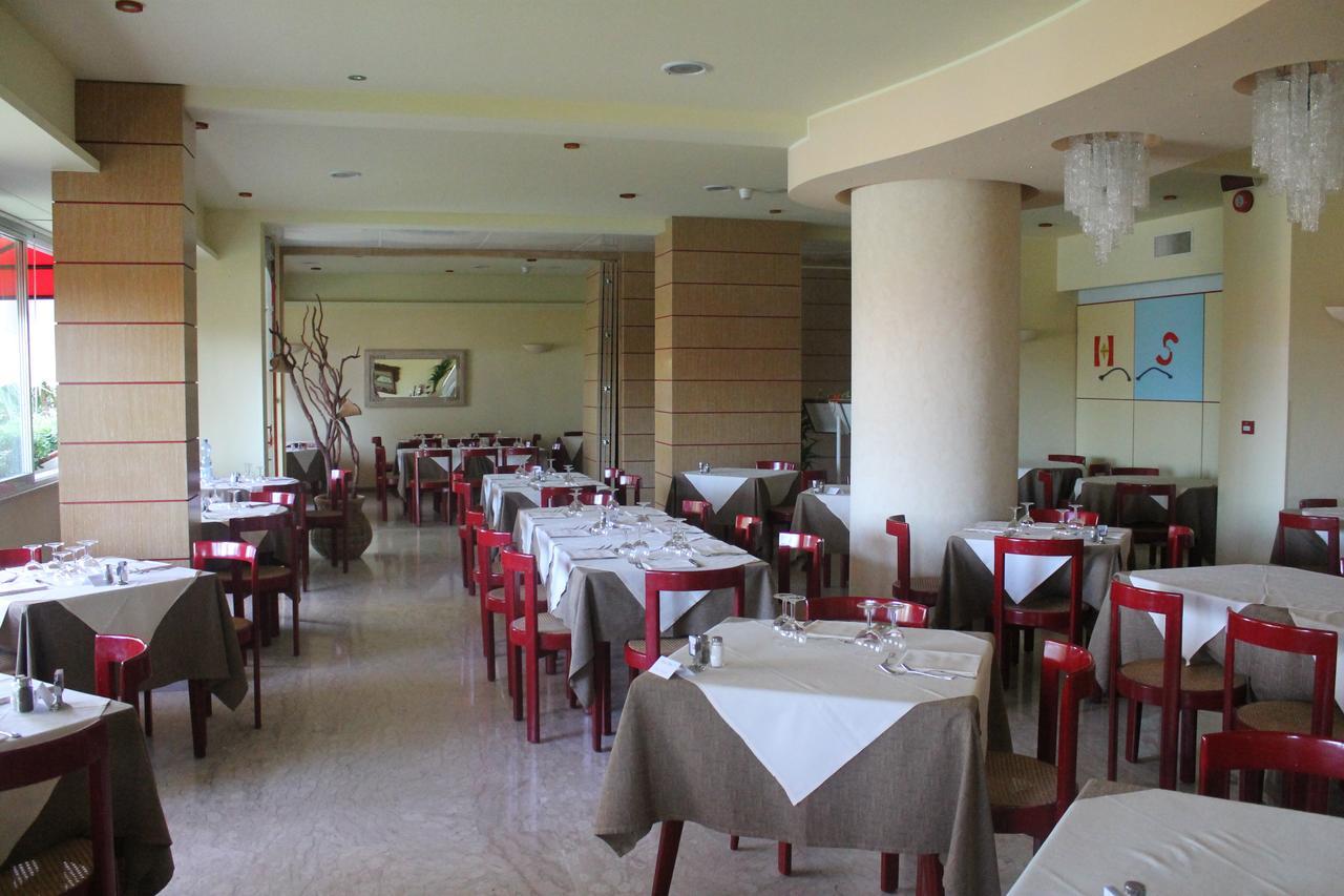 סילבי מרינה Hotel Silvi מראה חיצוני תמונה